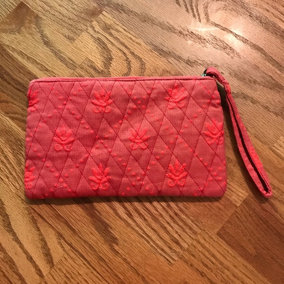 NWT Peach & Cream Quilted & Studded Cosmetic Bag - Picture 8 of 16